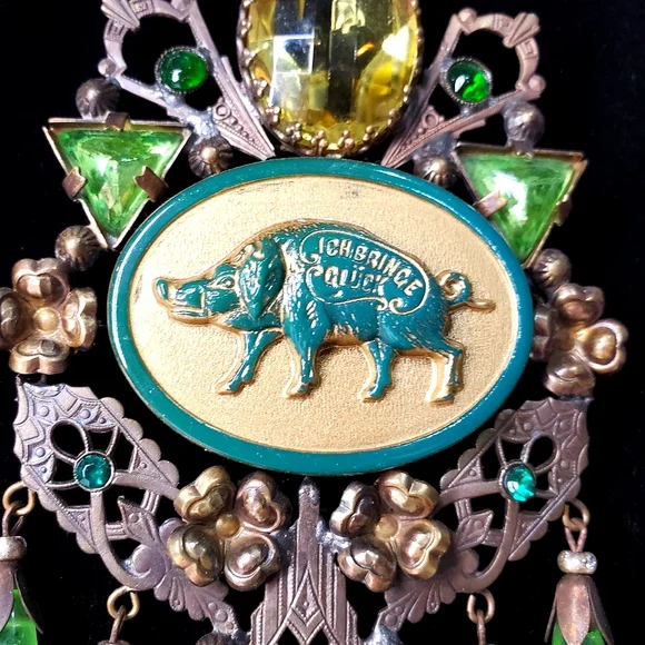 1 of a Kind Vintage CZECH Uranium Glass Boar Necklace 4 Luck - Picture 3 of 11